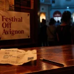 alil vardar festival avignon 2025 : guichet billets et salle à Avignon