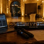 dj avignon : devis DJ tamponné, controller et micros en salle