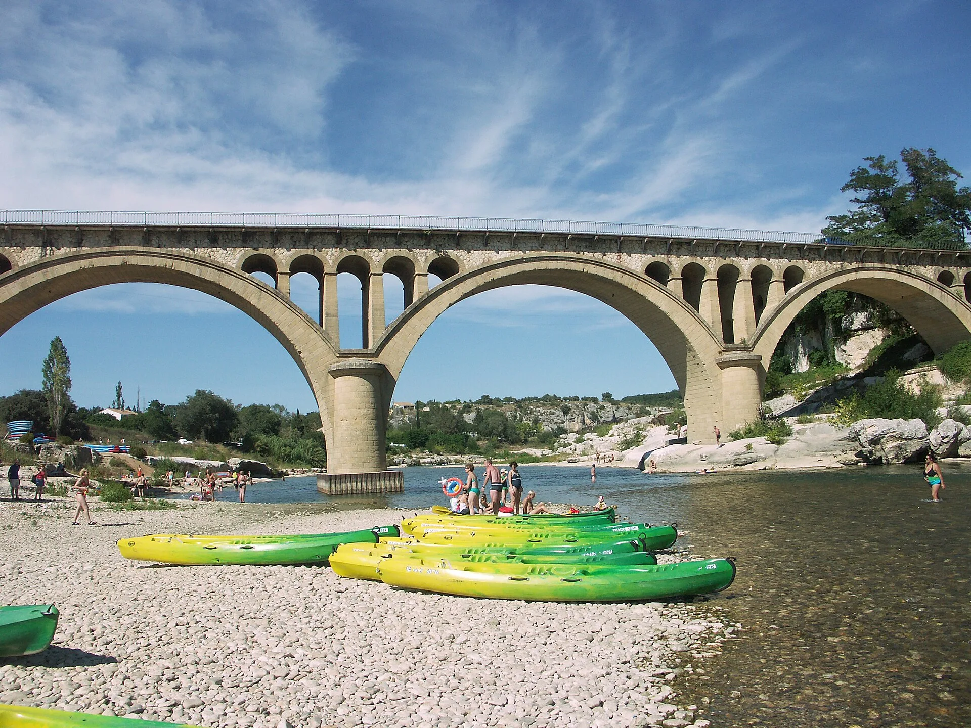 Le pont sur le Gardon à Collias